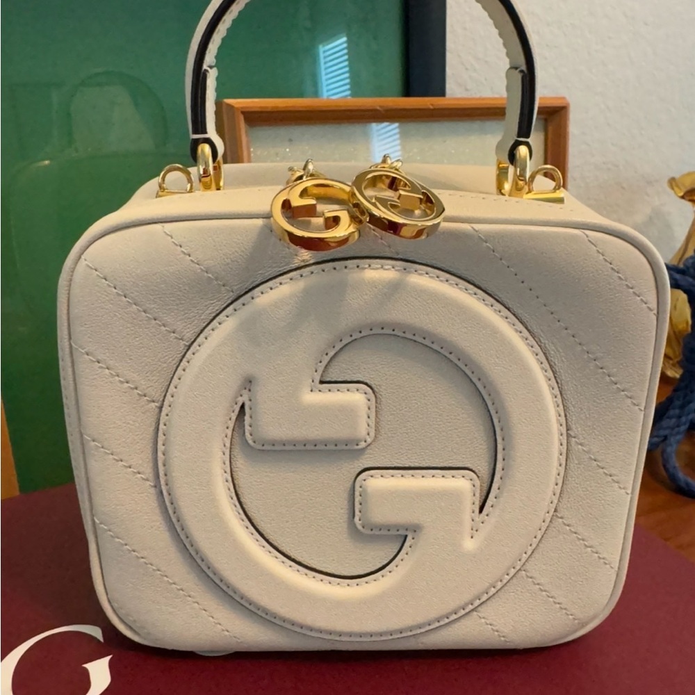 Authentic, Gucci Blondie Top Handle/Crossbody Bag